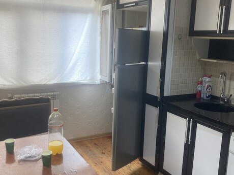 İnşaatçılarda 4 otaqlı köhnə tikili mənzil kirayə verilir, 90 m², 700 AZN/ay, şəkil 5 / 9