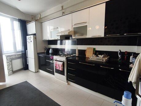 Yeni Yasamalda 2 otaqlı yeni tikili mənzil kirayə verilir, 80 m², 700 AZN/ay, şəkil 2 / 12