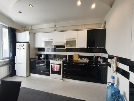 Yeni Yasamalda 2 otaqlı yeni tikili mənzil kirayə verilir, 80 m², 700 AZN/ay, şəkil 3 / 12