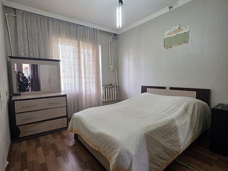 Yeni Yasamalda 5 otaqlı köhnə tikili mənzil satılır, 130 m², 195 000 AZN, şəkil 5 / 12