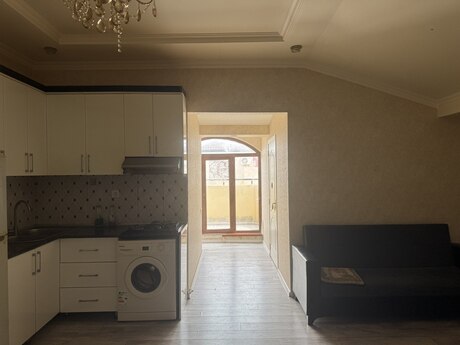 3 otaq · 70 m² · 8/8 mərtəbə, Masazır