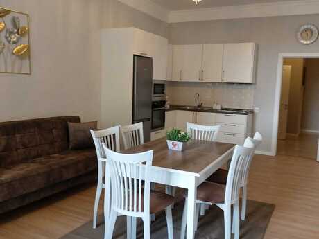 İçəri Şəhərdə 2 otaqlı yeni tikili mənzil kirayə verilir, 80 m², 1 500 AZN/ay, şəkil 2 / 12
