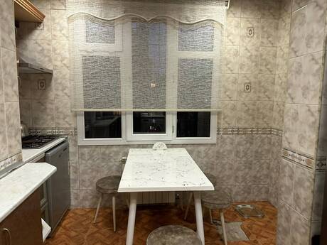 Xətaidə 3 otaqlı köhnə tikili mənzil kirayə verilir, 120 m², 700 AZN/ay, şəkil 3 / 12