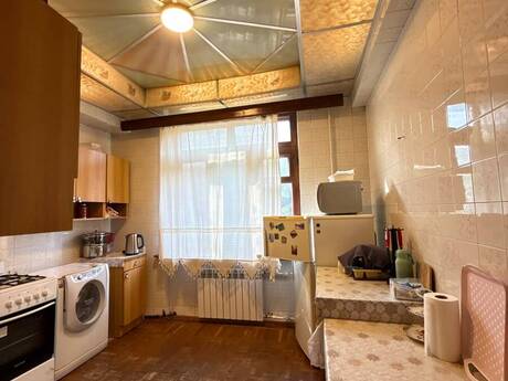 Продаётся 2-комнатная квартира в старом фонде, Elmlər Akademiyası, 65 м², 212 000 AZN, фото 5 / 11