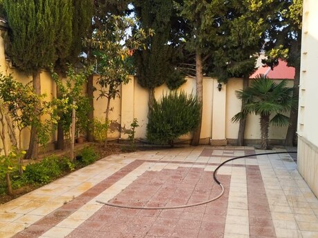 Biləcəridə 6 otaqlı həyət evi satılır, 270 m², 210 000 AZN, şəkil 2 / 12
