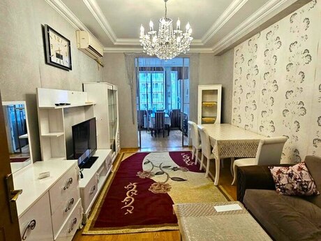 2 rooms · 70 m²