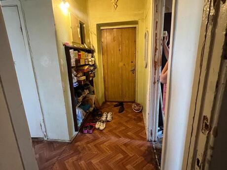 Neftçilərdə 3 otaqlı köhnə tikili mənzil satılır, 68 m², 172 000 AZN, şəkil 4 / 12