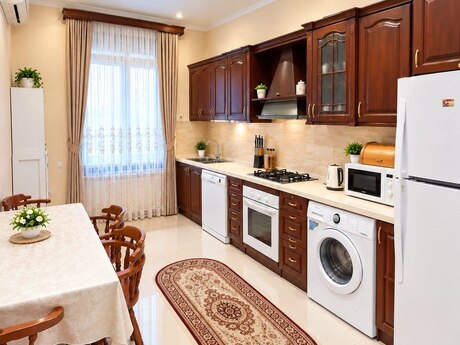 İçəri Şəhərdə 4 otaqlı köhnə tikili mənzil kirayə verilir, 110 m², 1 400 AZN/ay, şəkil 3 / 12