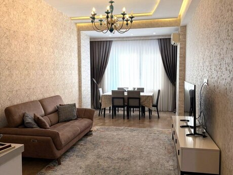 İçəri Şəhərdə 2 otaqlı yeni tikili mənzil kirayə verilir, 75 m², 1 500 AZN/ay, şəkil 3 / 11