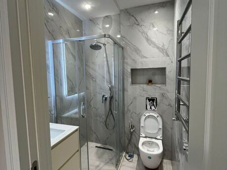Bakmildə 3 otaqlı yeni tikili mənzil kirayə verilir, 80 m², 900 AZN/ay, şəkil 3 / 12