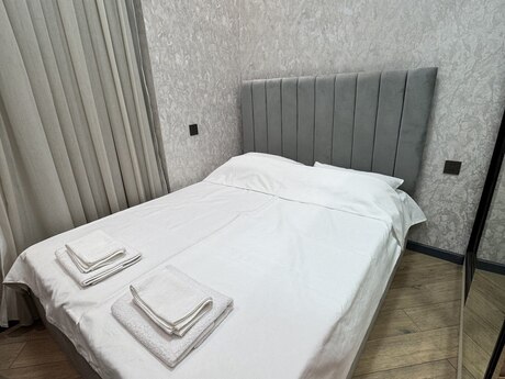 İçəri Şəhərdə 2 otaqlı mənzil günlük kirayə verilir, 50 m², 60 AZN/gün, şəkil 5 / 12