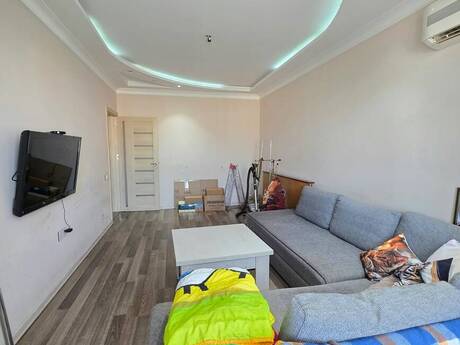 Memar Əcəmidə 3 otaqlı köhnə tikili mənzil kirayə verilir, 80 m², 750 AZN/ay, şəkil 2 / 11