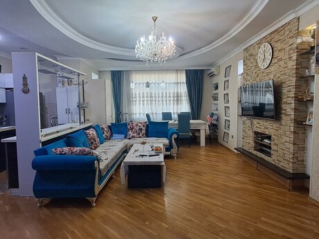 4 rooms · 176 m²