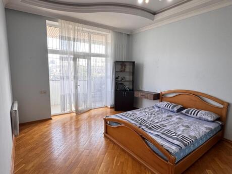 Elmlər Akademiyasında 3 otaqlı köhnə tikili mənzil kirayə verilir, 80 m², 800 AZN/ay, şəkil 2 / 12