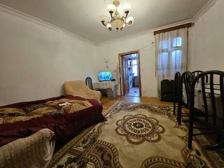 İnşaatçılarda 6 otaqlı köhnə tikili mənzil satılır, 180 m², 350 000 AZN, şəkil 4 / 12
