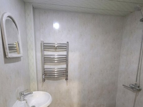 4-room old-build apartment for rent in Yasamal, 110 m², 170 AZN/mo, photo 3 / 8