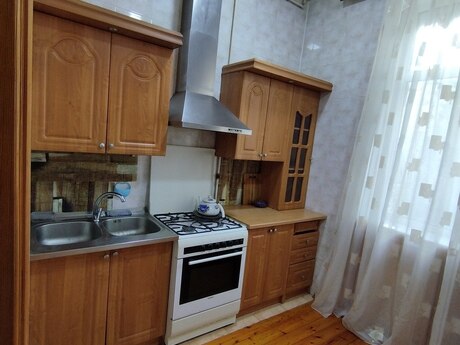 3-room old-build apartment for rent in Qara Qarayev, 75 m², 650 AZN/mo, photo 5 / 12