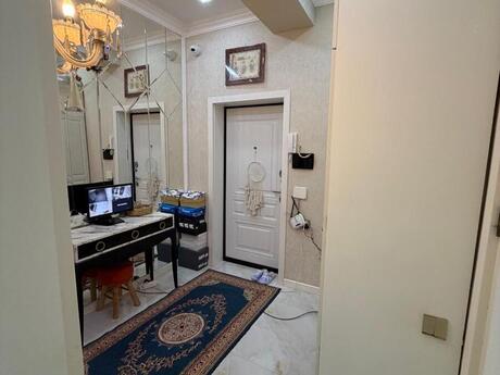 Elan №6543180 - Bakı, Nərimanov r., 2 otaqlı, 61 m², 8/17 mərtəbə