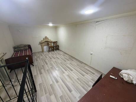 Sahildə 2 otaqlı köhnə tikili mənzil kirayə verilir, 40 m², 400 AZN/ay, şəkil 3 / 7