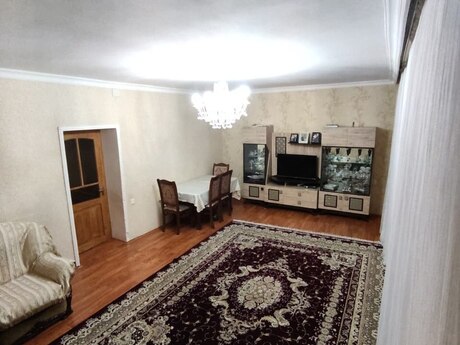 Badamdarda 4 otaqlı köhnə tikili mənzil satılır, 100 m², 314 000 AZN, şəkil 2 / 12