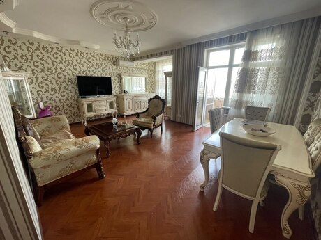 Elan №6543170 - Bakı, Dərnəgül m., 3 otaqlı, 137 m², 13/17 mərtəbə