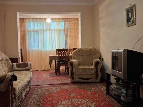 Объявление №6543193 - Баку, м. Нефтчиляр, 2-комн., 50 м², 2/5 этаж