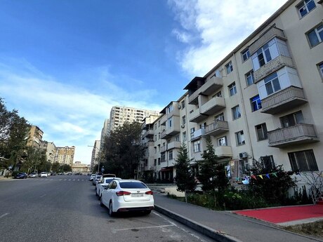 Elan №6543235 - Bakı, Həzi Aslanov m., 3 otaqlı, 75 m², 3/5 mərtəbə