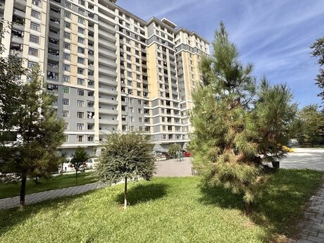 Объявление №6543304 - Баку, м. Халглар Достлугу, 2-комн., 72 м², 13/16 этаж