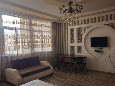 3-комн. · 130 m² · 13/18 этаж, Şah İsmayıl Xətai