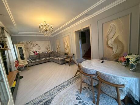 Elan №6543411 - Bakı, Ağ şəhər q., 6 otaqlı, 150 m²