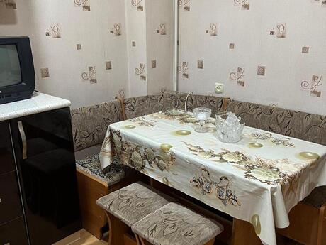 Bakıxanovda 3 otaqlı köhnə tikili mənzil kirayə verilir, 60 m², 620 AZN/ay, şəkil 5 / 12