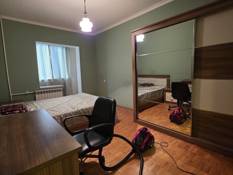 Yeni Yasamalda 3 otaqlı köhnə tikili mənzil kirayə verilir, 120 m², 650 AZN/ay, şəkil 3 / 12