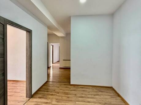 Neftçilərdə 3 otaqlı yeni tikili mənzil satılır, 126 m², 317 000 AZN, şəkil 2 / 7