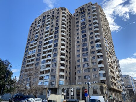 Elan №6543552 - Bakı, 28 May m., 2 otaqlı, 64 m², 5/19 mərtəbə