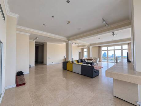 5 otaq · 900 m² · 22/22 mərtəbə, 28 May