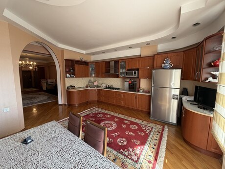 Nərimanovda 4 otaqlı yeni tikili mənzil satılır, 198 m², 495 000 AZN, şəkil 4 / 12