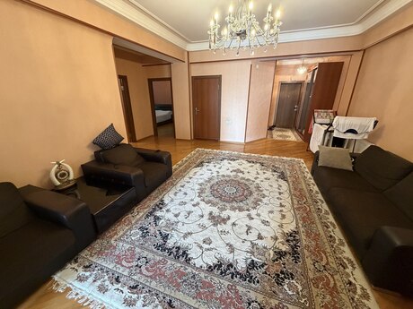Nərimanovda 4 otaqlı yeni tikili mənzil satılır, 198 m², 495 000 AZN, şəkil 2 / 12