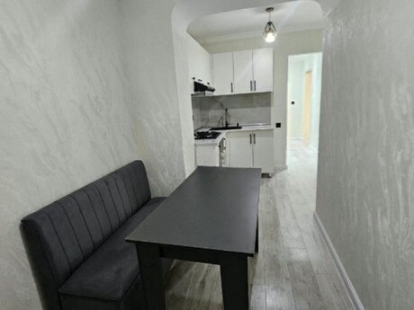 İnşaatçılarda 2 otaqlı köhnə tikili mənzil satılır, 55 m², 132 000 AZN, şəkil 4 / 10