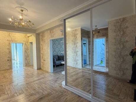 Azadlıq Prospektidə 3 otaqlı yeni tikili mənzil kirayə verilir, 140 m², 1 299 AZN/ay, şəkil 3 / 12