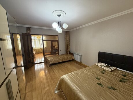 Qaraçuxurda 2 otaqlı köhnə tikili mənzil kirayə verilir, 50 m², 450 AZN/ay, şəkil 3 / 9