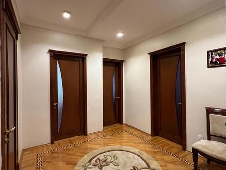 Nərimanovda 4 otaqlı yeni tikili mənzil satılır, 206 m², 490 000 AZN, şəkil 4 / 10