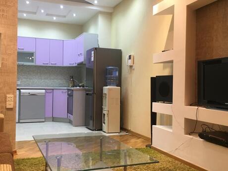 28 Mayda 2 otaqlı yeni tikili mənzil kirayə verilir, 85 m², 1 000 AZN/ay, şəkil 5 / 12