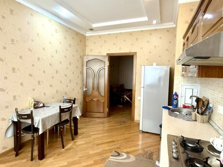 Gənclikdə 3 otaqlı yeni tikili mənzil kirayə verilir, 100 m², 800 AZN/ay, şəkil 5 / 8