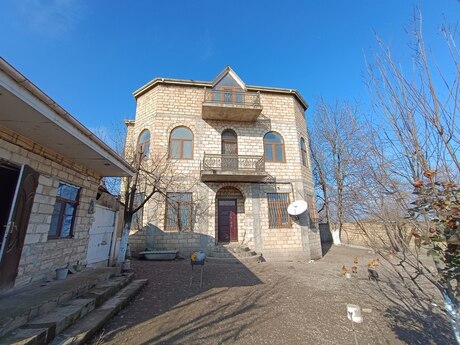 Elan №6543838 - Quba, Quba, 4 otaqlı, 390 m²