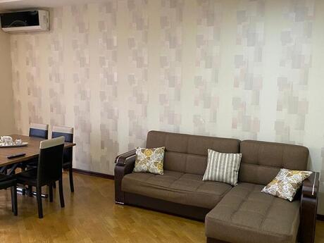 Şah İsmayıl Xətaidə 2 otaqlı köhnə tikili mənzil kirayə verilir, 78 m², 850 AZN/ay, şəkil 3 / 11