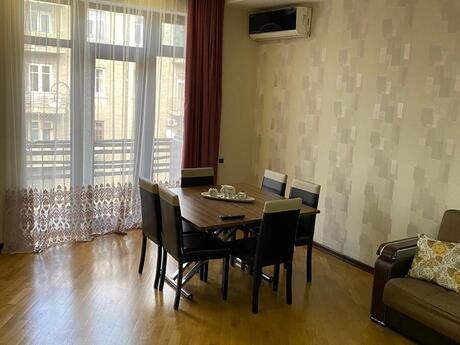 Şah İsmayıl Xətaidə 2 otaqlı köhnə tikili mənzil kirayə verilir, 78 m², 850 AZN/ay, şəkil 2 / 11