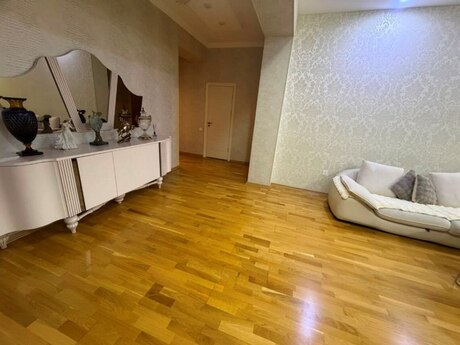 Bayılda 3 otaqlı yeni tikili mənzil satılır, 120 m², 285 000 AZN, şəkil 3 / 12