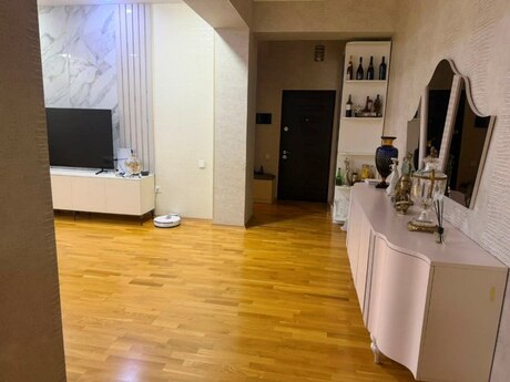 Bayılda 3 otaqlı yeni tikili mənzil satılır, 120 m², 285 000 AZN, şəkil 4 / 12