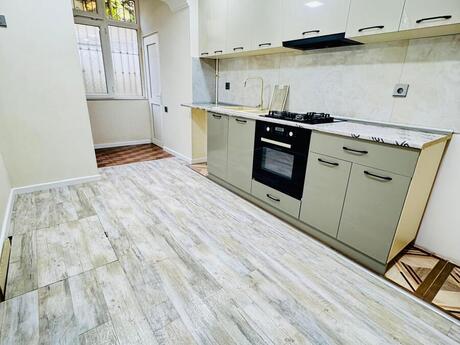Elan №6543937 - Bakı, 28 May m., 2 otaqlı, 65 m², 1/6 mərtəbə