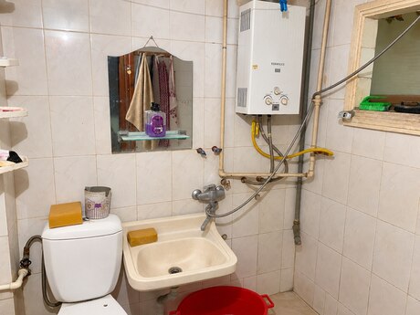 Neftçilərdə 1 otaqlı köhnə tikili mənzil satılır, 40 m², 108 000 AZN, şəkil 3 / 4